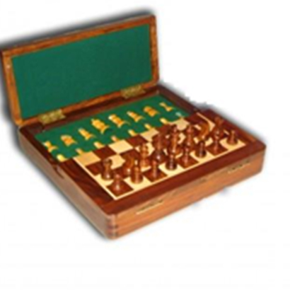 Magnetic Folding 10" Lacquer Finish Chess Set (VIJ202)"