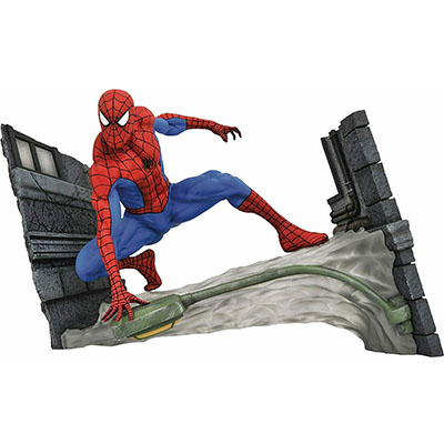 Diamond Select Toys Marvel Gallery: Spider-Man Comic Webbing Pvc Diorama (Sep182341)