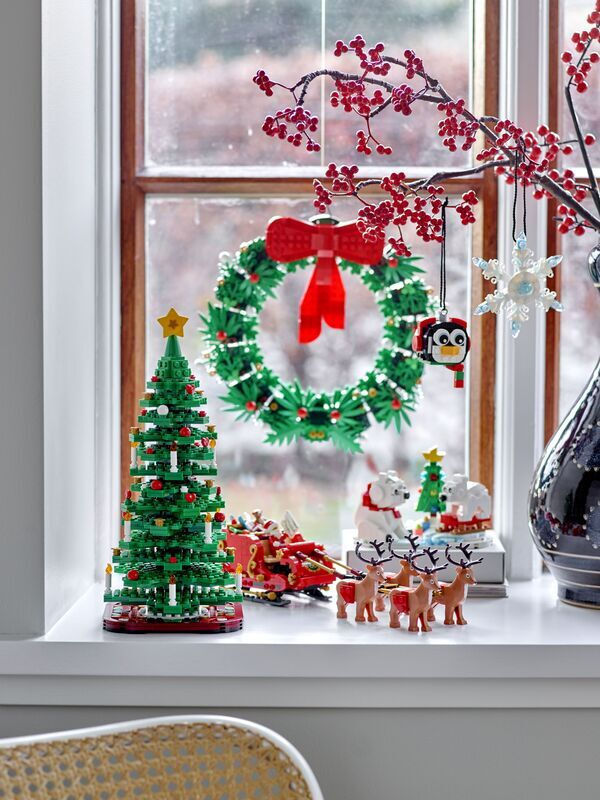 Lego Seasons And Occasions Christmas Tree (40573)
