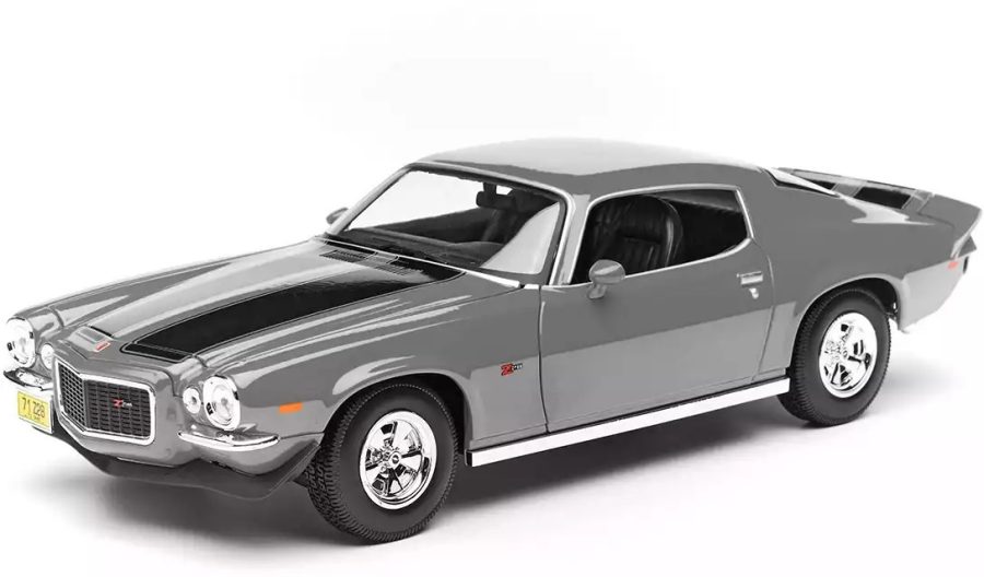 Maisto 1/18 1971 Chevrolet Camaro SS (49/81516)