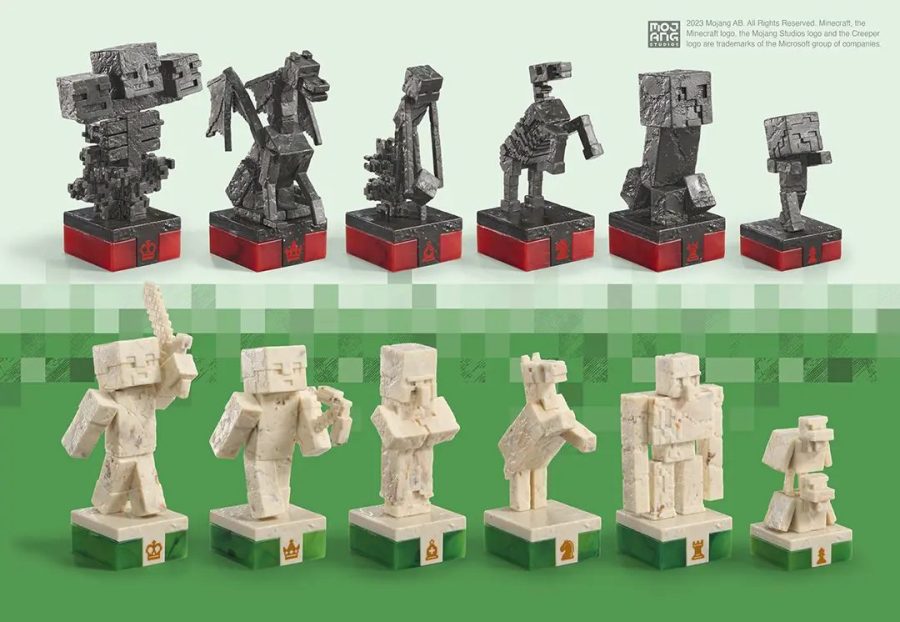 The Noble Collection Chess Set Overworld Heroes vs. Hostile Mobs - Minecraft (NN3726)