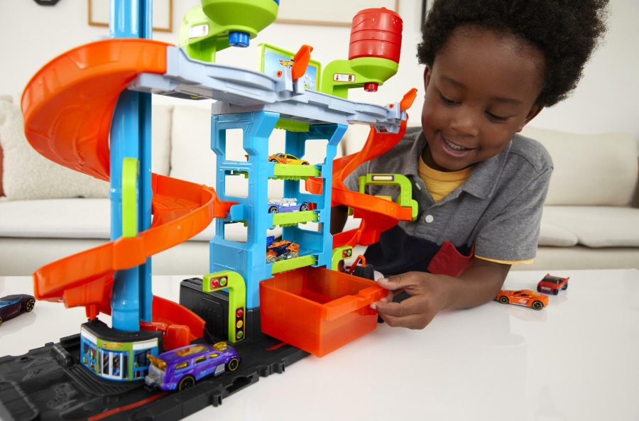 Mattel Hot Wheels Mega Πλυντήριο Χρωμοκεραυνών HDP05