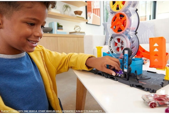 Hot Wheels Πίστα City Super Twist Tire Shop με περιστρεφόμενες ρόδες HDP02