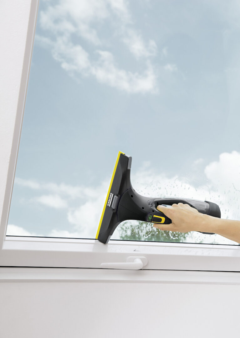 Karcher WV 5 Plus N Επαναφορτιζόμενος Καθαριστής Τζαμιών 3.7V με Ψεκαστήρα & Πανί Μικροϊνών – 1.633-467.0